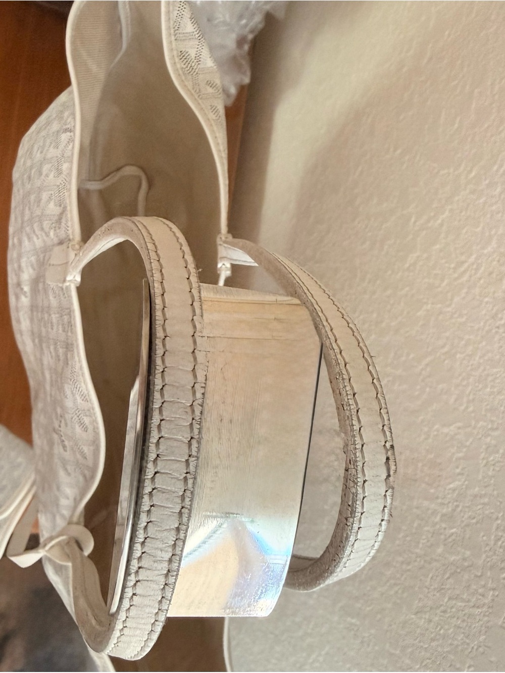 Goyard -White Chevron St Louis GM Tote with Pouch w/COA - Picture 7 of 12